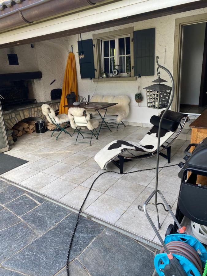La Maison Du Petit Bonheur Moutier 外观 照片